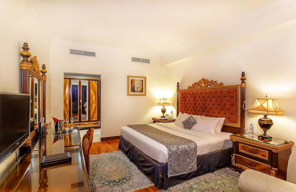 Grand Excelsior Hotel Bur Dubai — 23