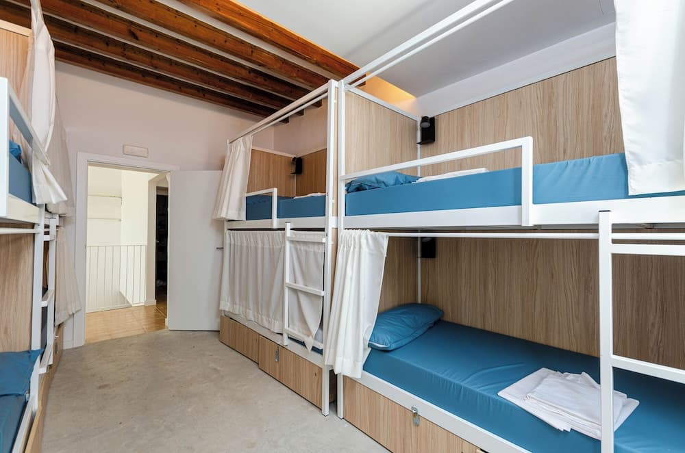 Urban Hostel Palma Albergue Juvenil — 24