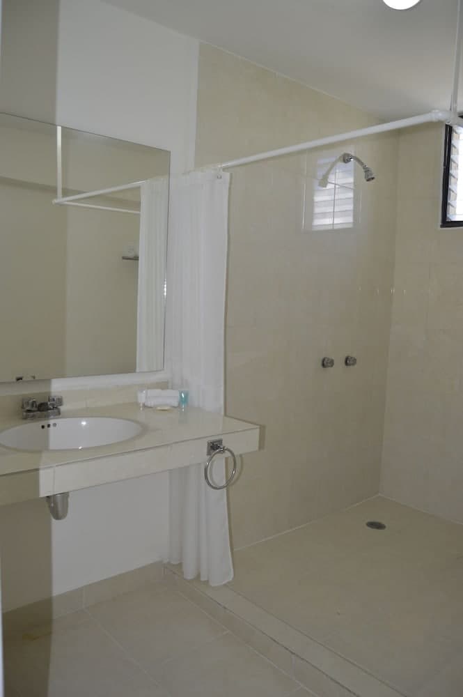 All Ritmo Cancun Resort & Water Park - All Inclusive — 10