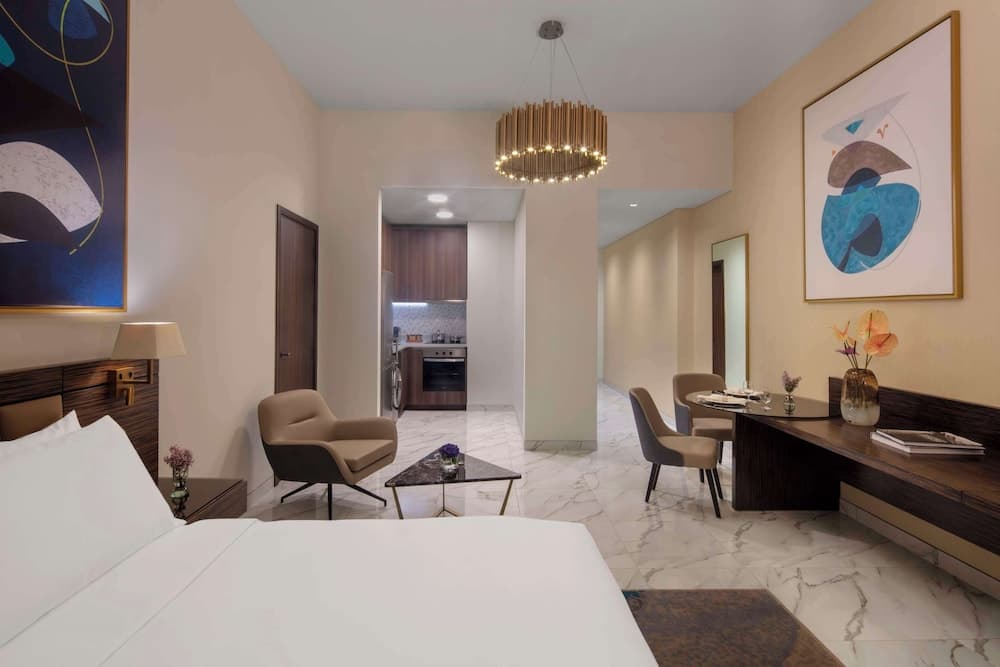 Avani+ Palm View Dubai Hotel & Suites — 5
