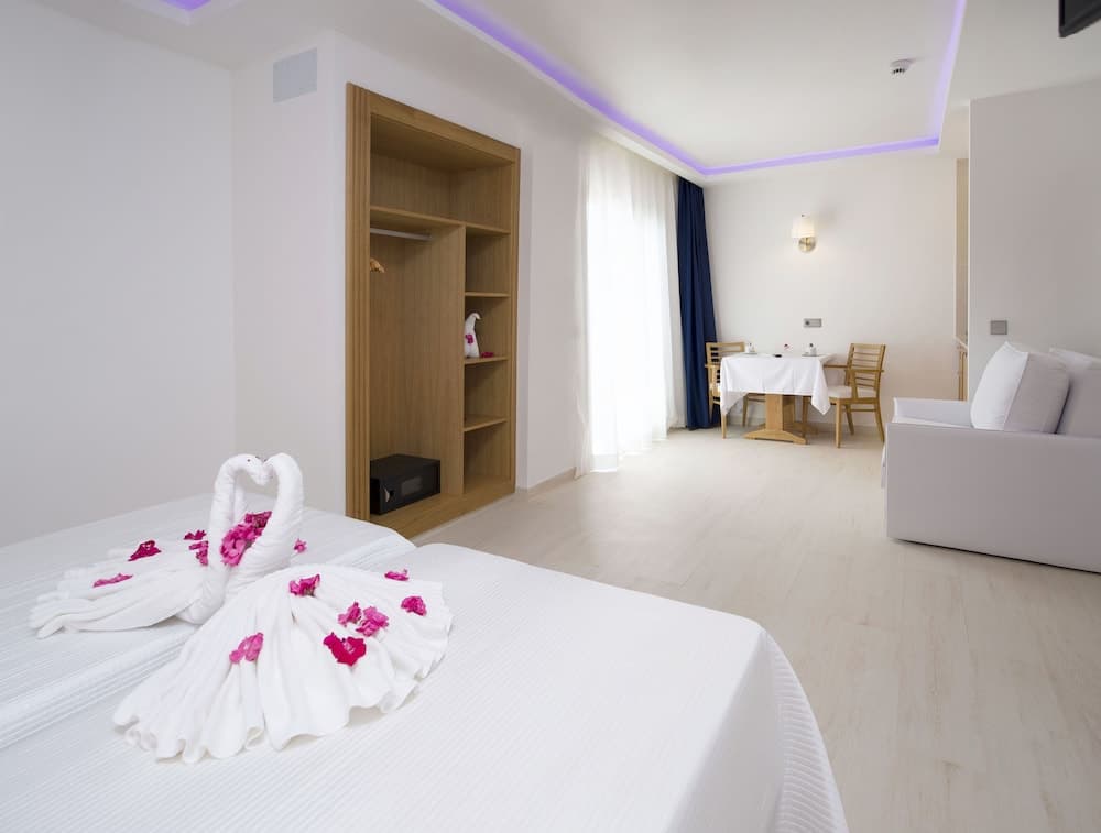 My Way Luxury Ibiza Studios — 25