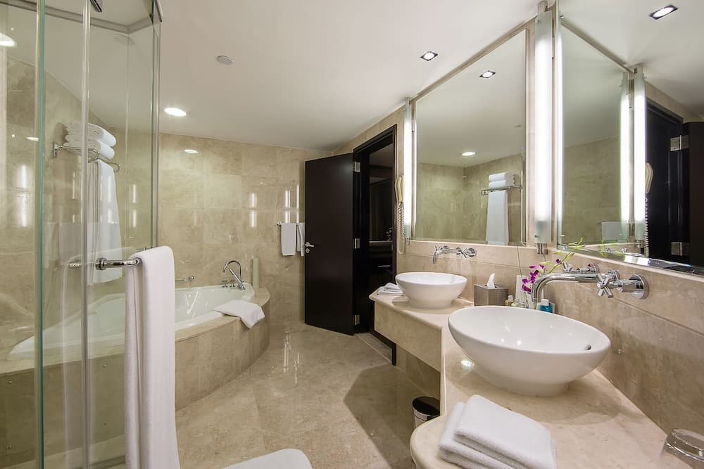 Ramada Plaza by Wyndham Dubai Deira — 4