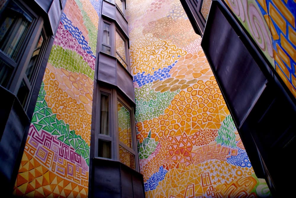 Catalonia Paseo de Gracia — 24