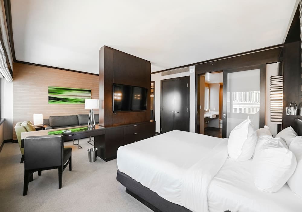 StripViewSuites im Vdara — 16