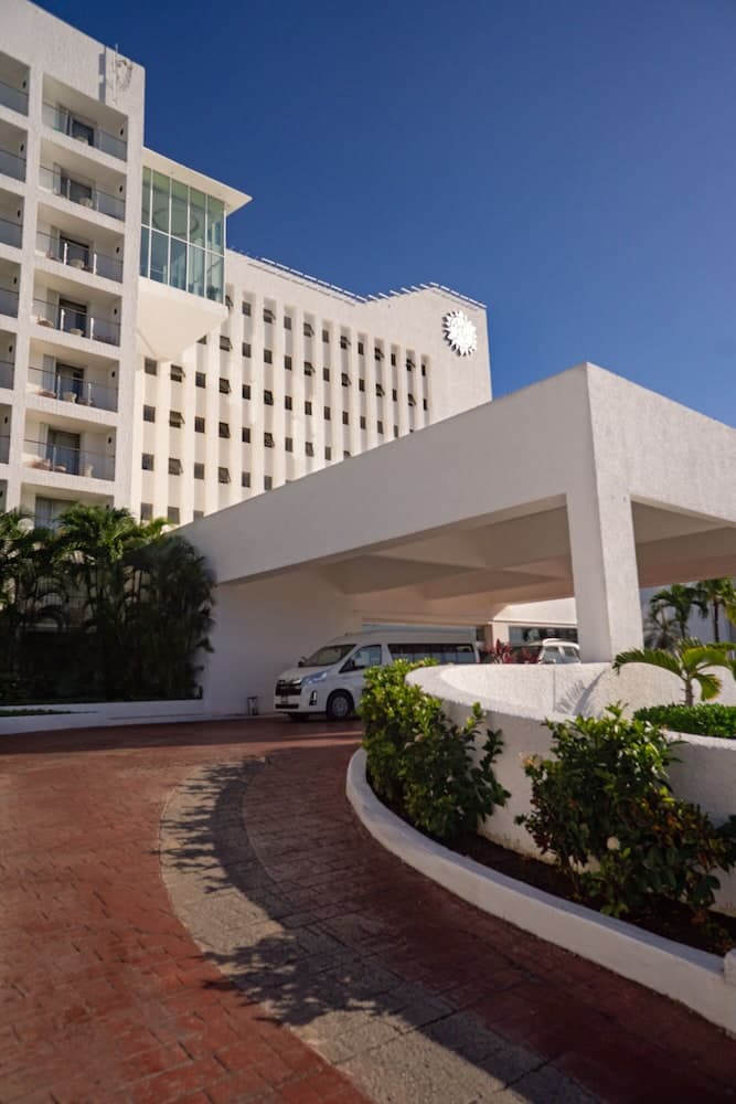 Sunset Royal Beach Resort - All Inclusive — 28