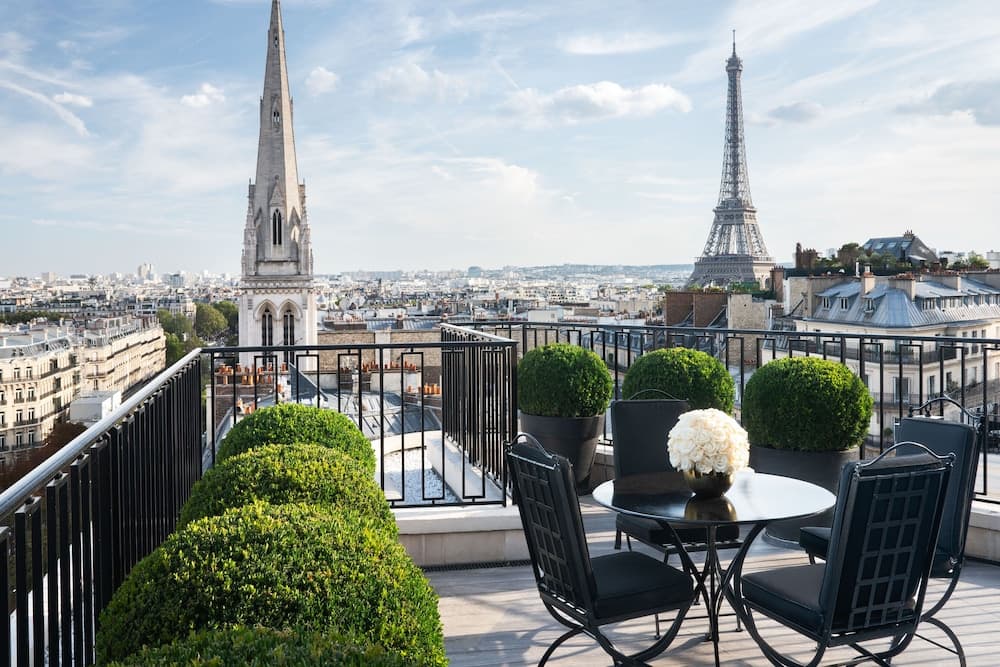 Four Seasons Hotel George V — 16