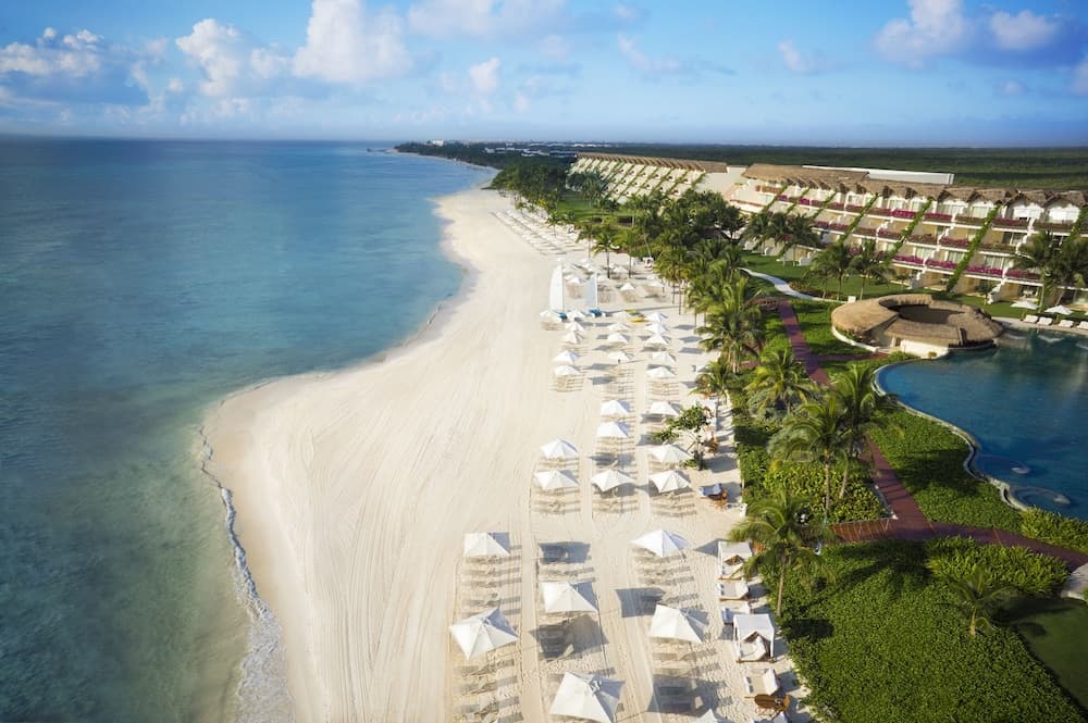 Ambassador at Grand Velas All Inclusive — 4