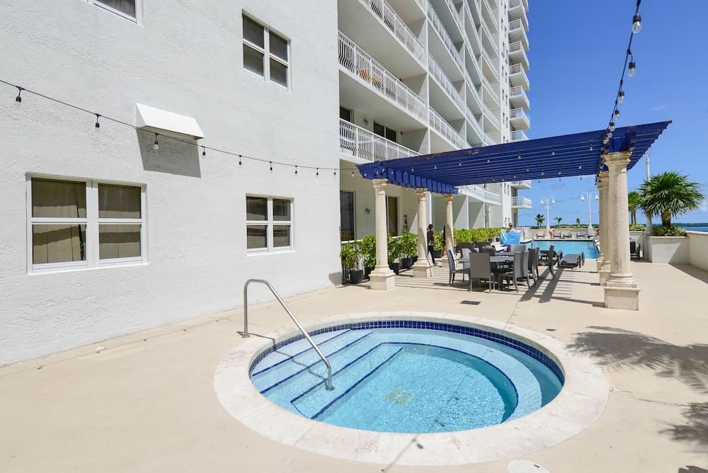 Stylish  Condo in Brickell Free Parking — 14