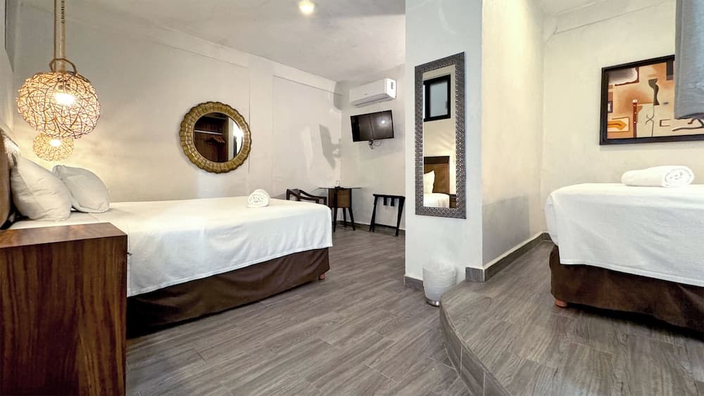 Siesta Fiesta Hotel — 16