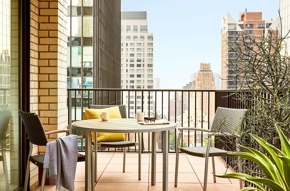 The Fifty Hotel Sonesta New York — 9