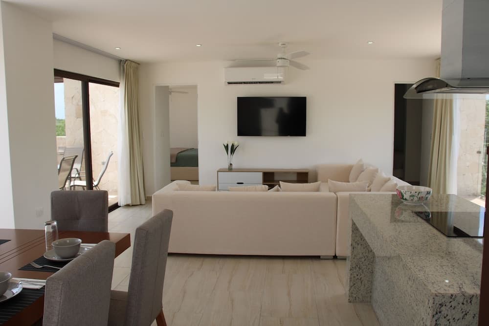 Blue Luxury Kukulkan — 23