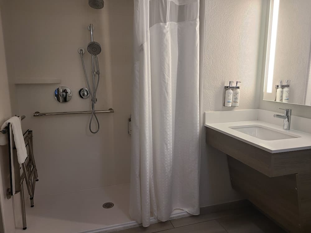 Holiday Inn Express & Suites Ft. Lauderdale N - Exec Airport, un hotel IHG — 15
