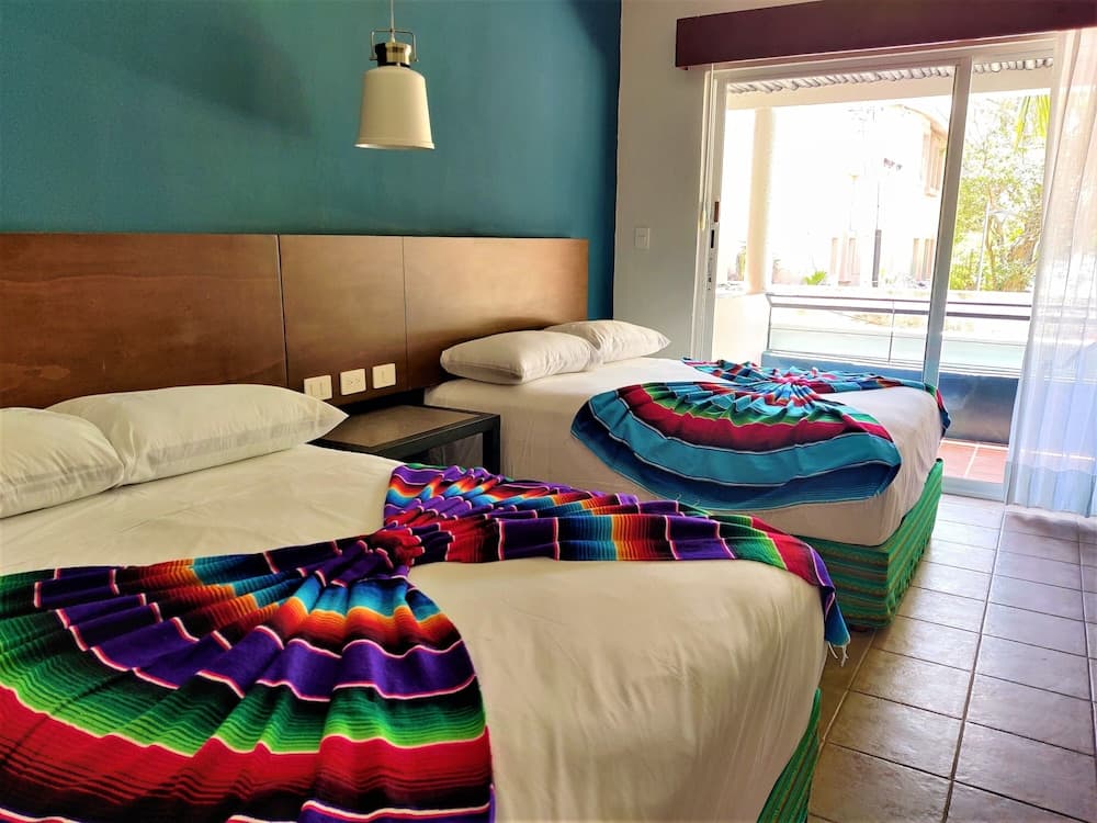 Hotel Mariachi by Kavia 5th Av — 23