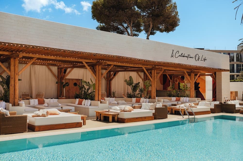 ME Ibiza - The Leading Hotels of the World — 8