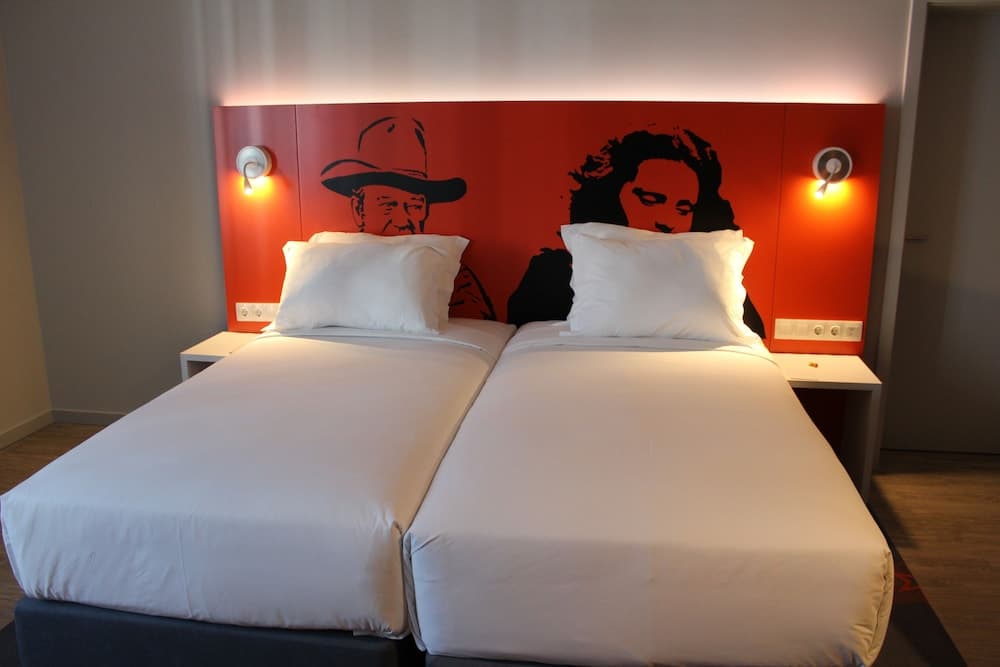 Hotel Star Inn Lisbon Aeroporto — 9