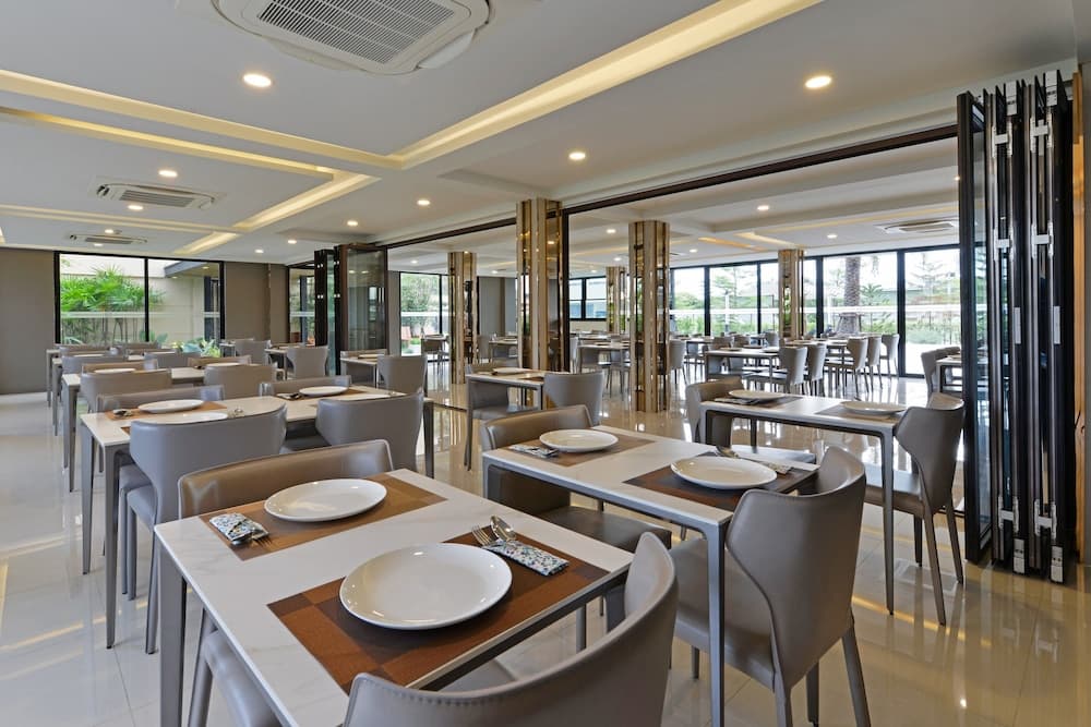 Grand BS Airport Hotel Suvarnabhumi — 8
