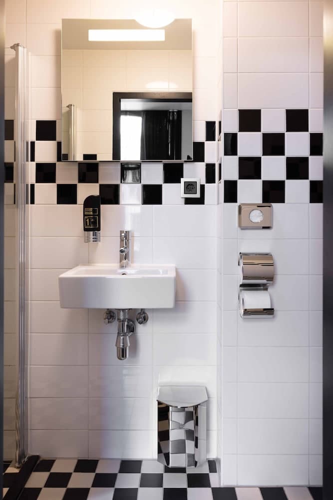 BackStage Hotel Amsterdam — 18