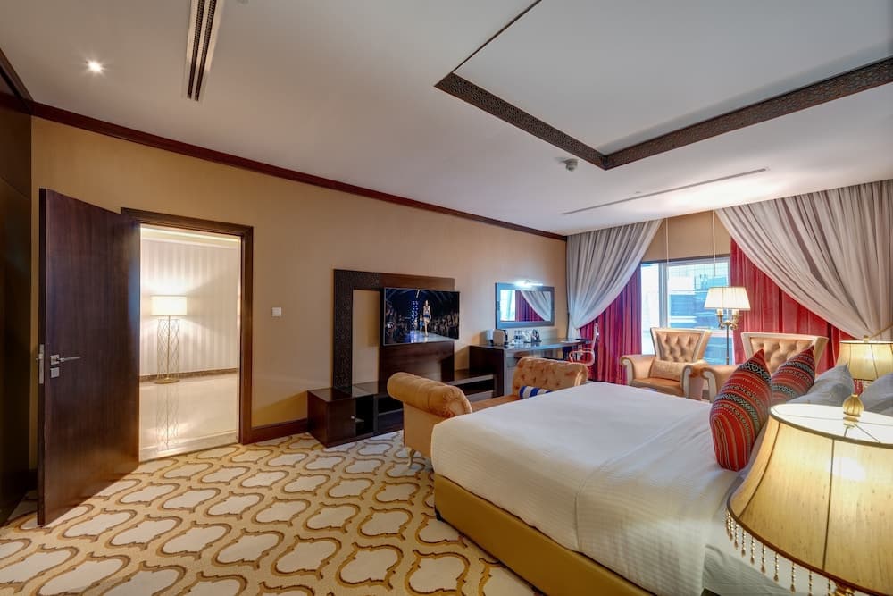 Vintage Grand Hotel Dubai — 16