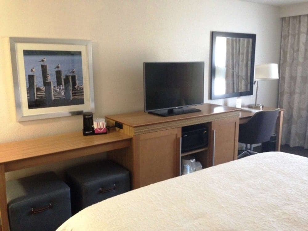 Hampton Inn Tampa/Rocky Point-Airport — 9