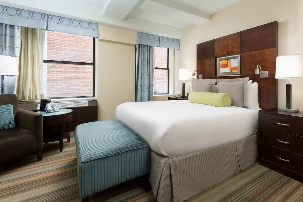 Aura Hotel Piazza Times Square — 5