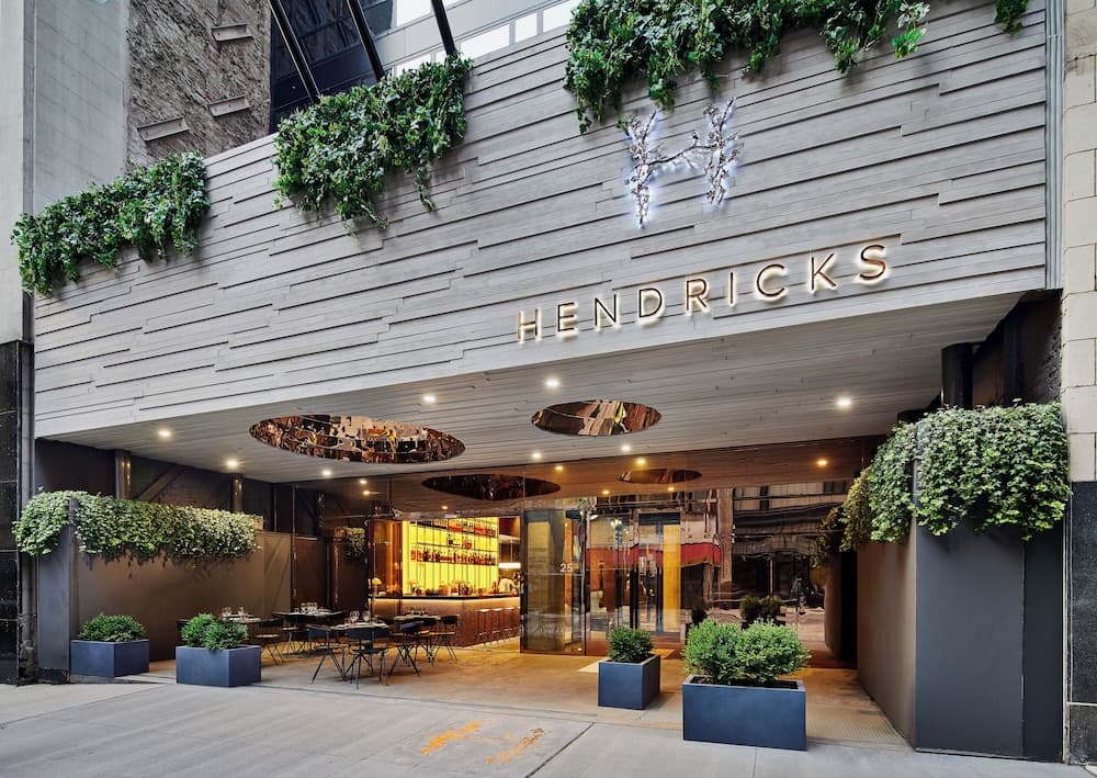 Hotel Hendricks — 1