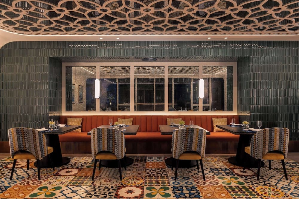 Avani+ Palm View Dubai Hotel & Suites — 15