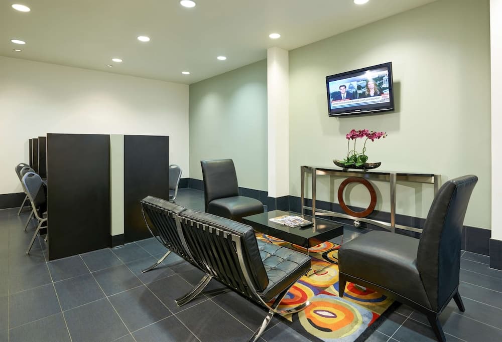 Hilton Grand Vacations Club Elara Center Strip Las Vegas — 5