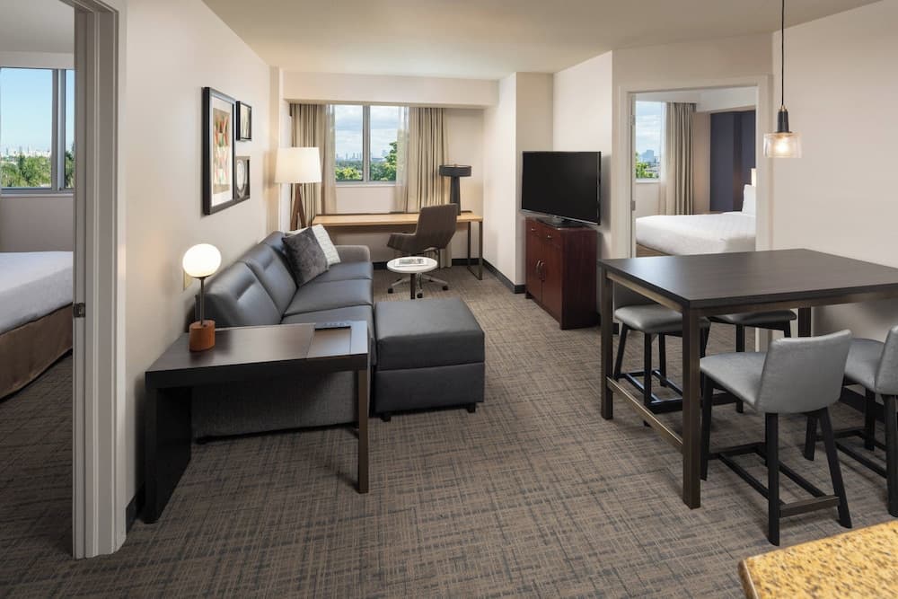 Residence Inn by Marriott Miami Flughafen — 13