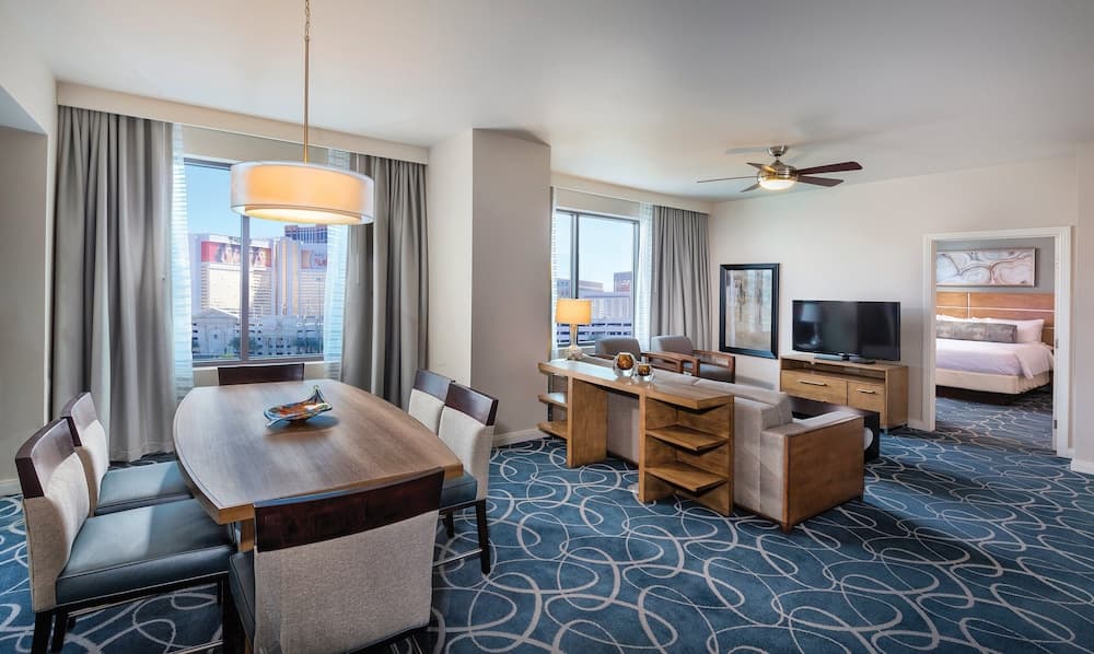 Club Wyndham Desert Blue — 25