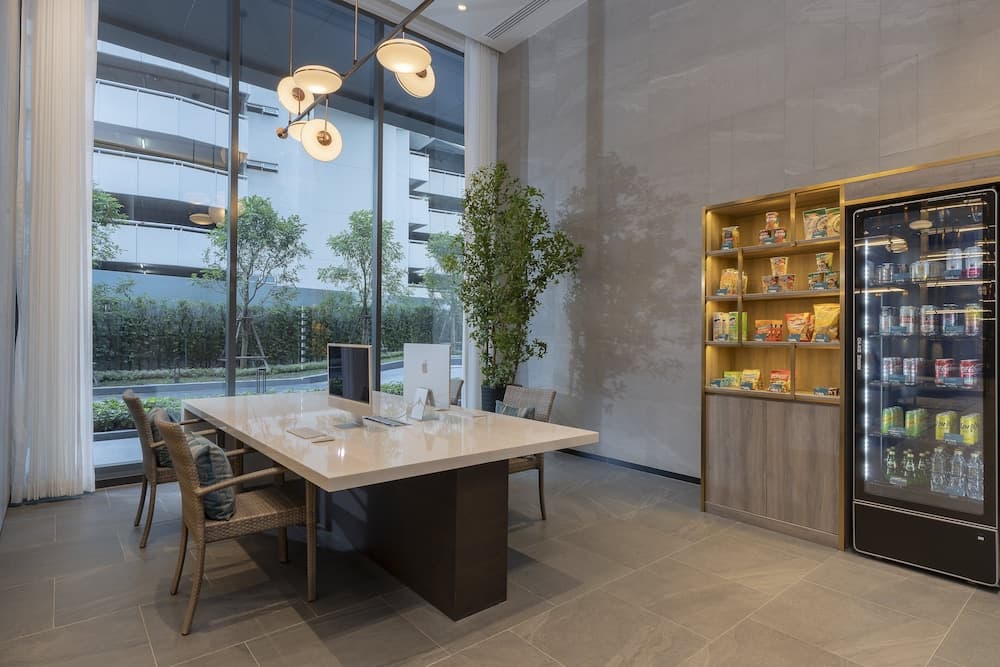 Staybridge Suites Bangkok Sukhumvit, an IHG Hotel — 3