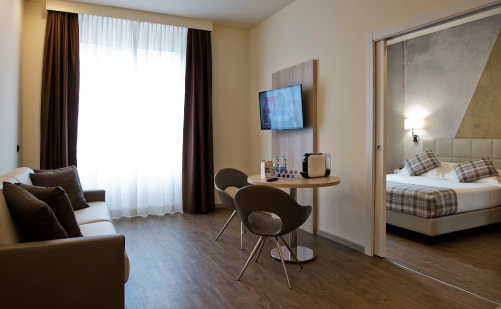 Duomo Hotel & Apartments — 11