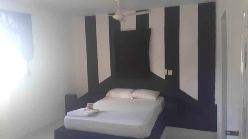 Hotel Punto 4 — 3