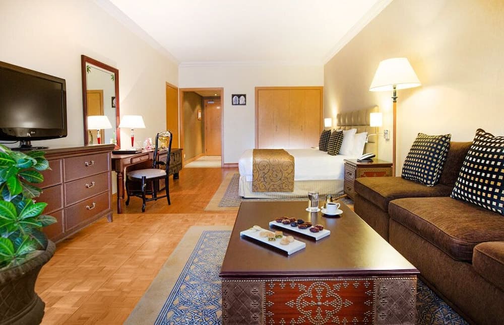 Millennium Plaza Downtown Hotel — 18