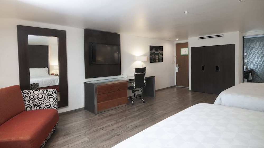 Holiday Inn Mexico Buenavista by IHG — 13