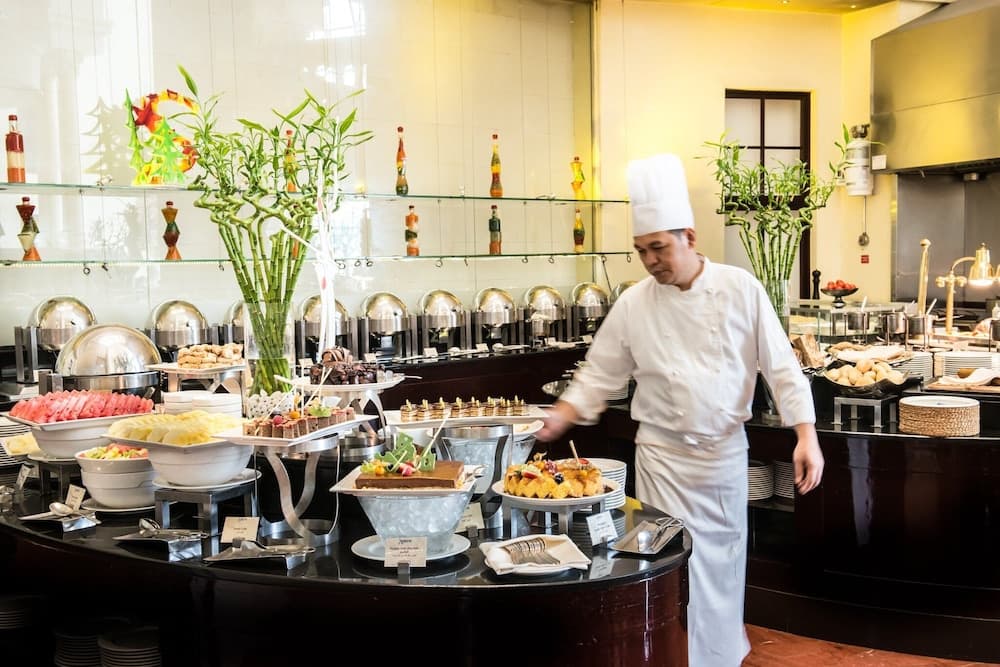 Grand Millennium Dubai — 17