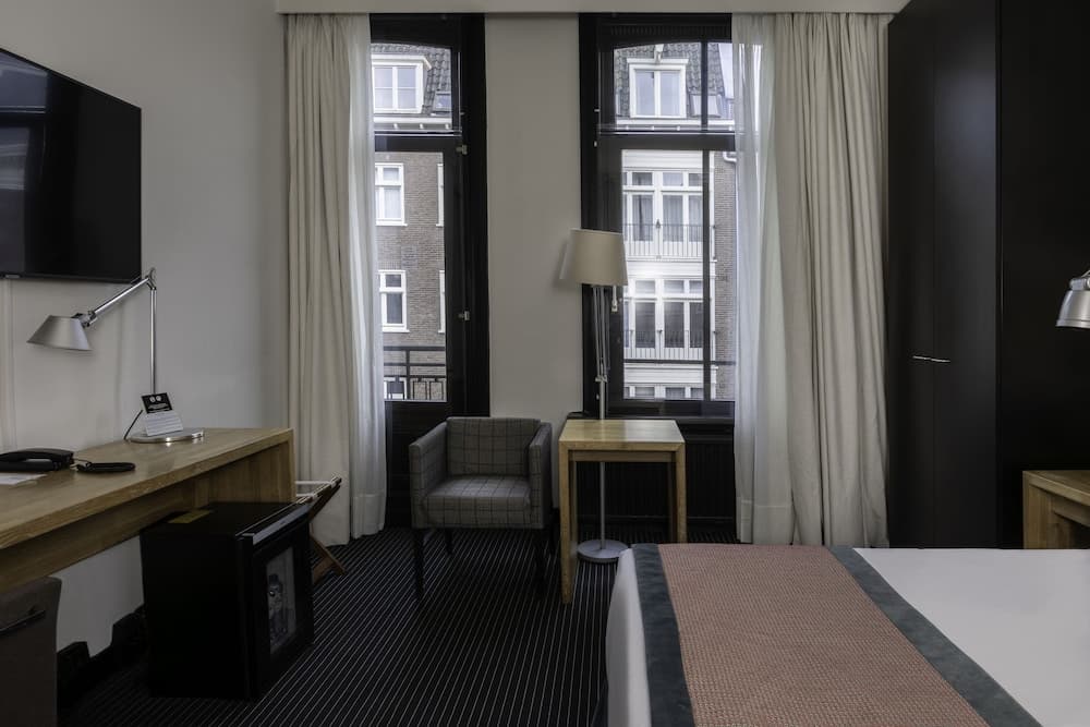 Catalonia Vondel Amsterdam — 13