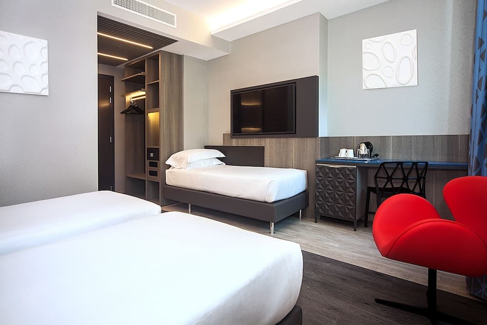 iQ Hotel Milano — 13