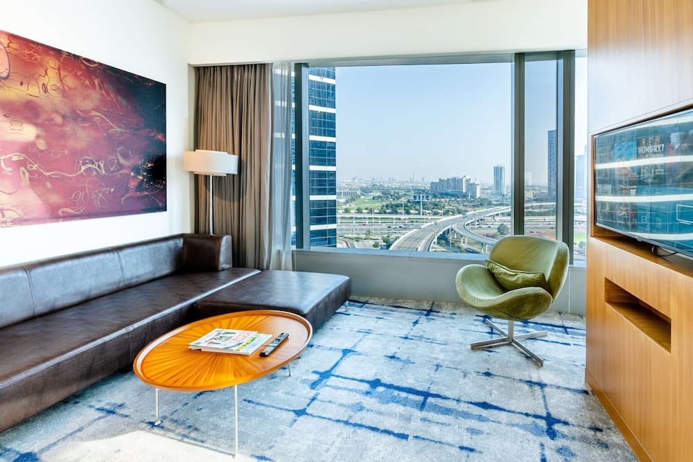 Media One Hotel Dubai — 15
