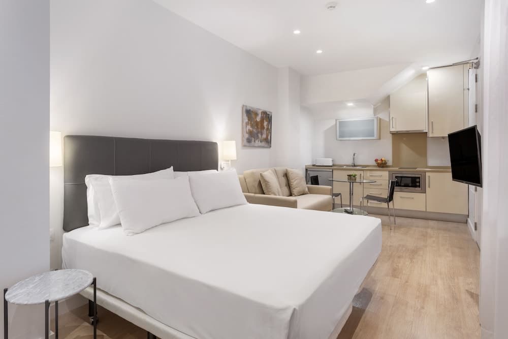 Apartamentos Metrópolis Sevilla — 5