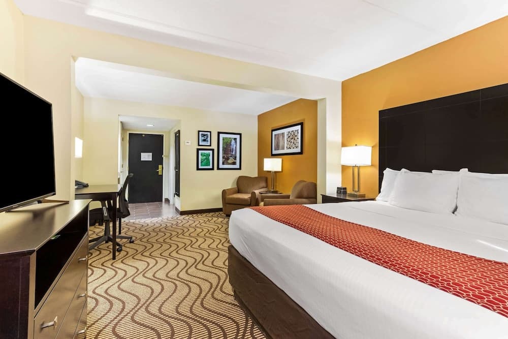 La Quinta Inn & Suites by Wyndham Tampa North I-75 — 22