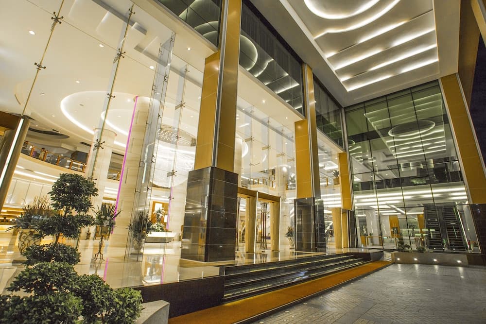 The Grand Fourwings Convention Hotel — 10
