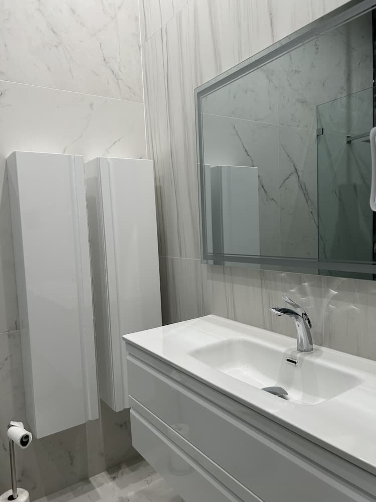 Guesthouse per soli uomini con opzione di abbigliamento vicino a Wilton Manors — 26