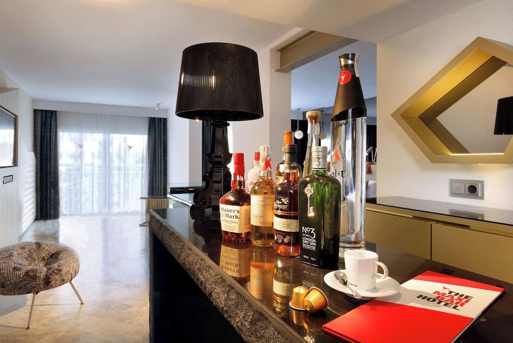 Ushuaïa Ibiza Beach Hotel - Solo Adultos - Entrada al Club Incluida — 22