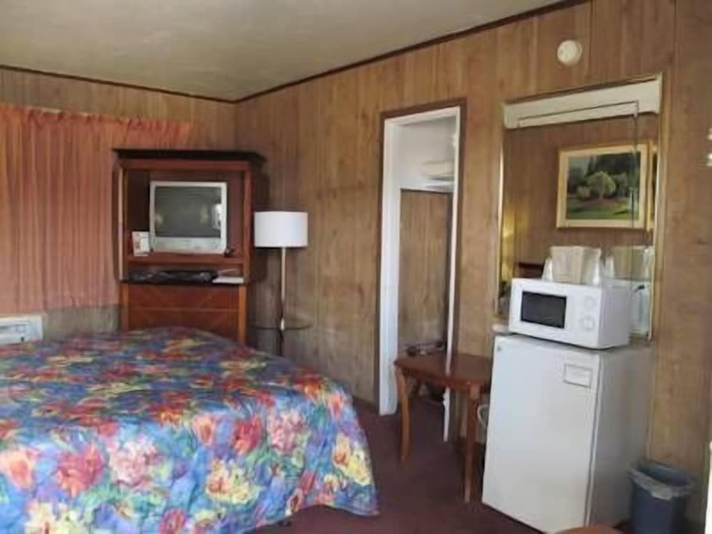 Vacation Inn Motel - In Fort Lauderdale (Poinciana Park) — 17