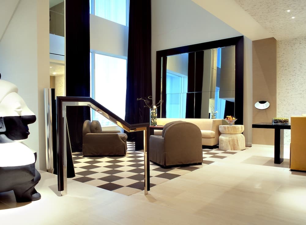 MGM Grand Hotel & Casino — 30