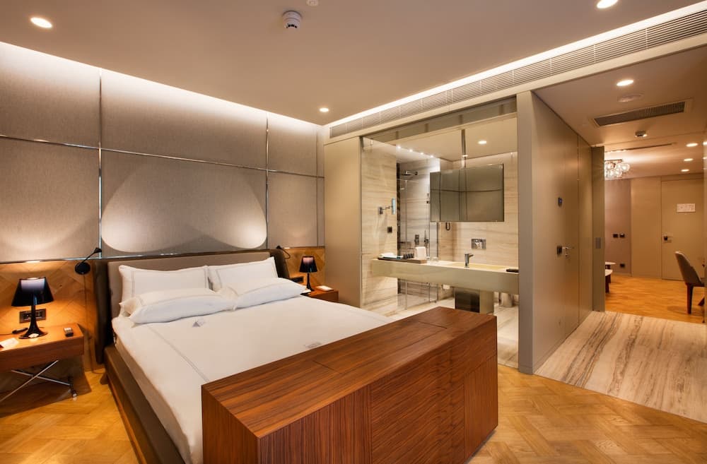 Fer Hotel — 1