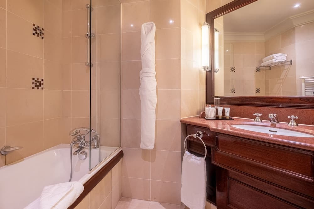Hôtel Pont Royal — 7
