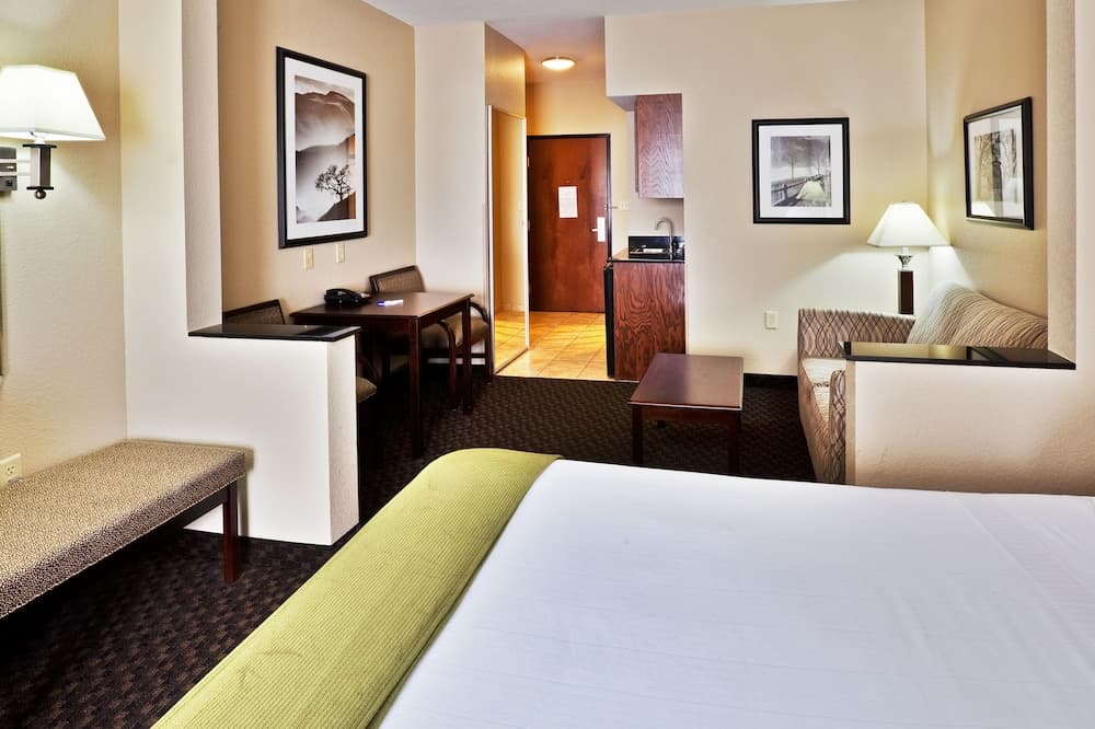 Holiday Inn Express & Suites Miami, ein IHG Hotel — 8