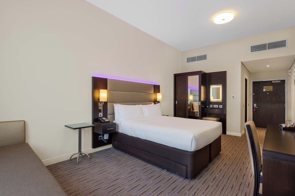 Premier Inn Dubai Ibn Battuta Mall — 15