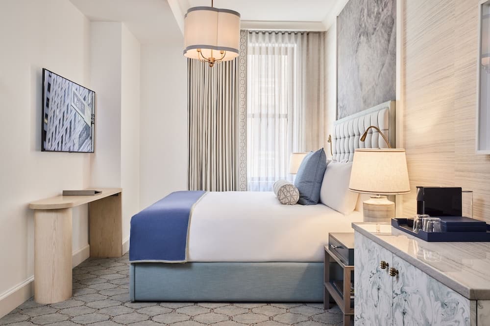 The Wall Street Hotel — 30